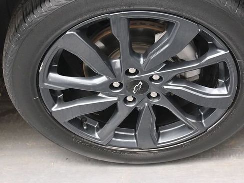 Used 2022 Chevrolet Equinox RS FWD image 30