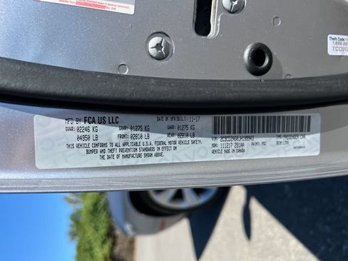 Used 2018 Dodge Challenger SXT RWD image 17