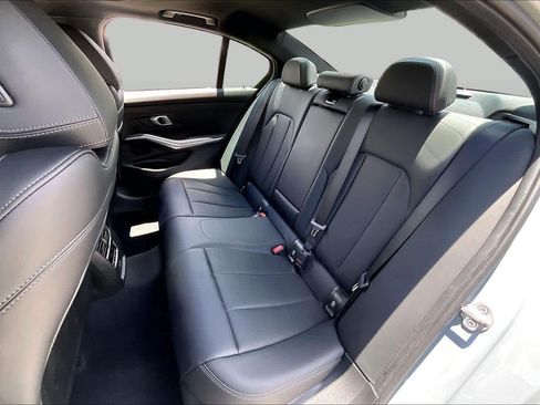 Used 2026 BMW 330i Sedan w/ M Sport Package RWD image 18