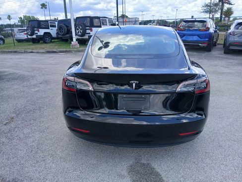 Used 2023 Tesla Model 3 Standard Range RWD image 5