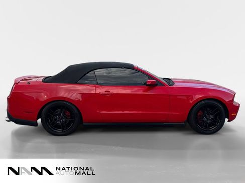 Used 2012 Ford Mustang Convertible RWD image 6