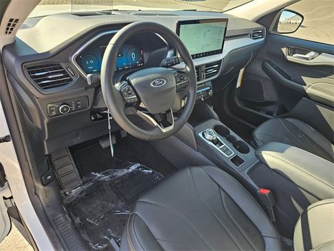 New 2025 Ford Escape SE w/ PHEV Premium Package image 2