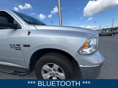 Used 2019 RAM 1500 Classic SLT AWD/4WD image 2