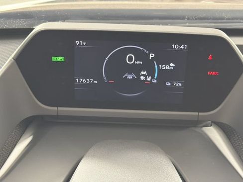Used 2025 Toyota bZ4X FWD image 16