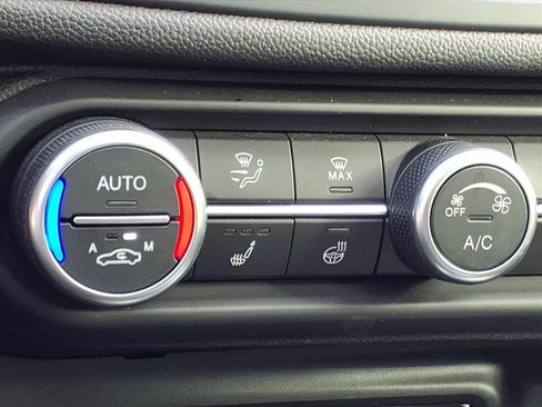 Used 2022 Alfa Romeo Giulia Ti image 22