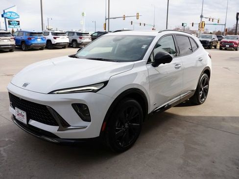 Used 2025 Buick Envision Sport Touring image 31