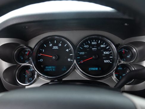 Used 2013 Chevrolet Silverado 2500 LT w/ Interior Plus Package image 35