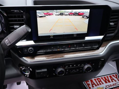 New 2026 Chevrolet Silverado 1500 LT image 24