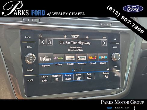 Used 2023 Volkswagen Tiguan SE w/ Panoramic Sunroof Package image 21