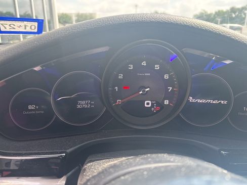 Used 2019 Porsche Panamera 4 AWD/4WD image 6