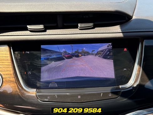 Used 2020 Cadillac XT6 Premium Luxury FWD image 17