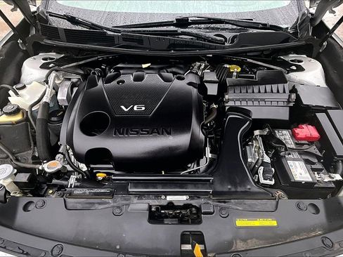 Used 2023 Nissan Maxima SV w/ Floor Mat Group image 10