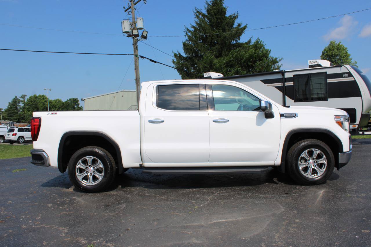 Used 2021 GMC Sierra 1500 SLT w/ SLT Convenience Package AWD/4WD image 3