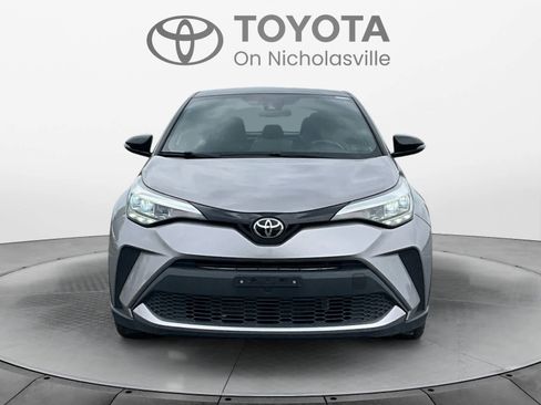 Used 2020 Toyota C-HR XLE FWD image 8