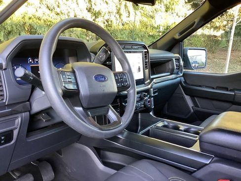 Used 2024 Ford F150 STX image 14