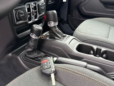 New 2026 Jeep Gladiator Sport image 20