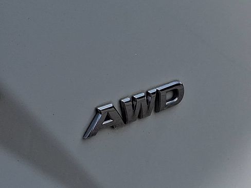 Used 2018 Nissan Murano S AWD/4WD image 30