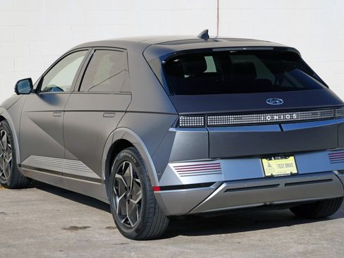 Used 2022 Hyundai Ioniq 5 Limited RWD image 47