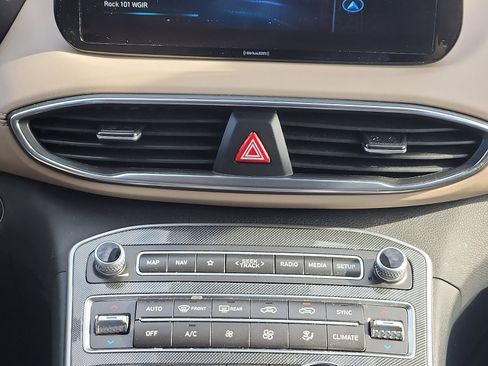 Certified 2023 Hyundai Santa Fe SEL AWD/4WD image 18