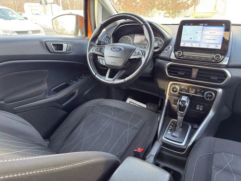 Used 2018 Ford EcoSport SE w/ SE Convenience Package image 30