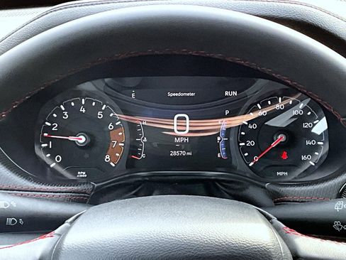 Used 2025 Jeep Compass Trailhawk AWD/4WD image 15