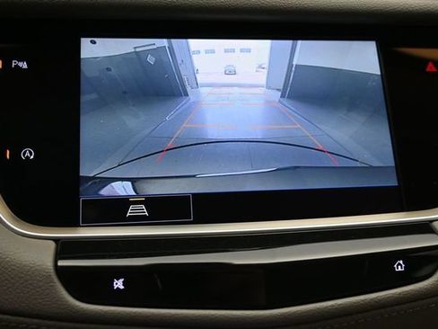 Used 2022 Cadillac XT5 Premium Luxury FWD image 39
