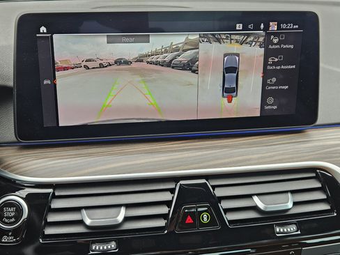 Used 2021 BMW 530i w/ M Sport Package image 19