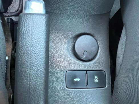 Used 2014 Chevrolet Sonic LT FWD image 16