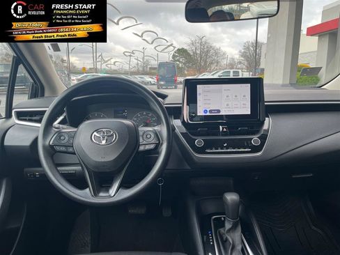 Used 2023 Toyota Corolla LE image 18