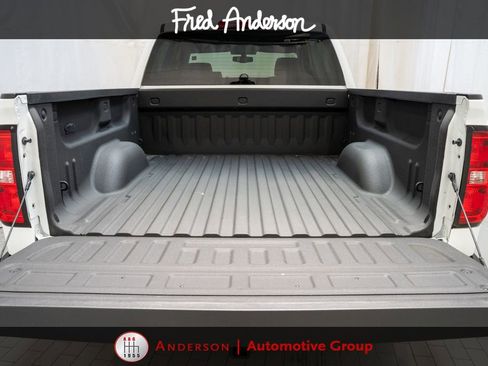 Used 2018 Chevrolet Silverado 1500 LT w/ All Star Edition RWD image 5