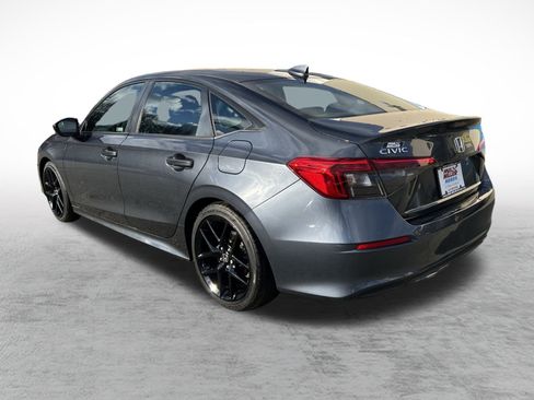 Used 2023 Honda Civic Sport image 4