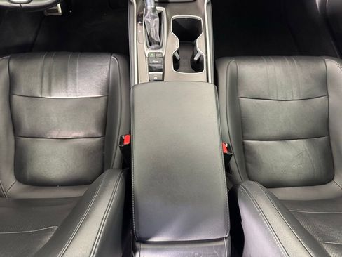 Used 2022 Honda Accord Sport Special Edition image 16
