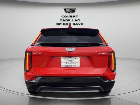 Certified 2025 Cadillac Optiq Sport 2 image 8