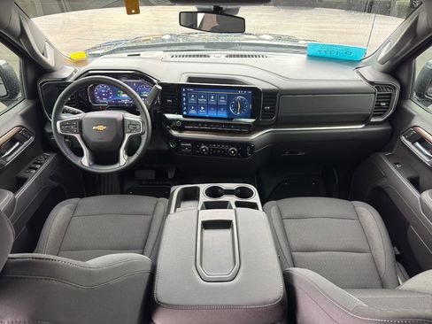 Used 2025 Chevrolet Silverado 1500 LT image 21