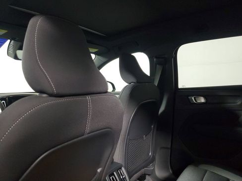 Used 2026 Volvo XC40 B5 Core AWD/4WD image 16