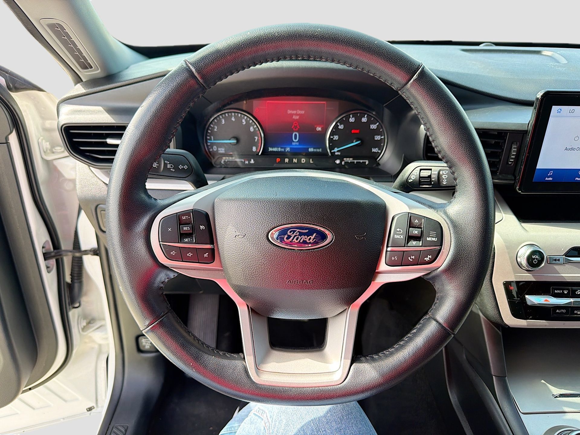 Used 2023 Ford Explorer XLT RWD image 11