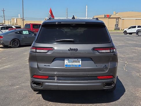 Used 2023 Jeep Grand Cherokee L Summit AWD/4WD image 4
