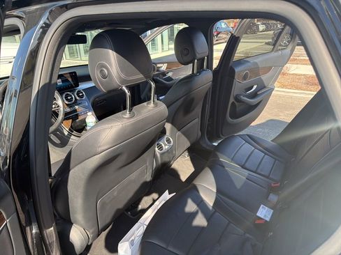 Used 2020 Mercedes-Benz GLC 300 4MATIC image 56