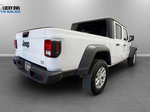 Used 2023 Jeep Gladiator Sport AWD/4WD image 8