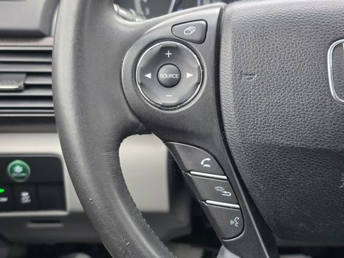 Used 2013 Honda Accord Touring image 30