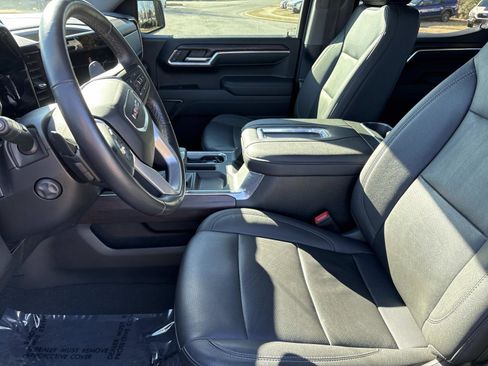 Used 2022 GMC Sierra 1500 SLT w/ SLT Premium Package image 16