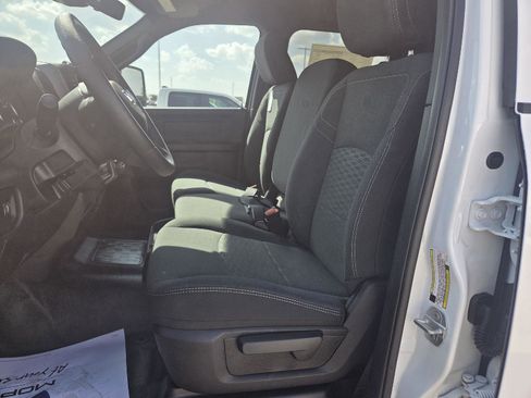 New 2026 RAM 5500 Tradesman AWD/4WD image 23