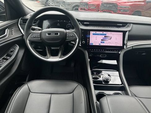 New 2026 Jeep Grand Cherokee L Limited AWD/4WD image 21