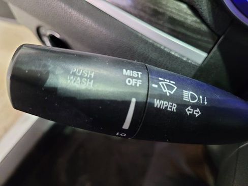 Used 2015 Chrysler 300 Touring w/ Limited Group image 39