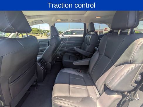Used 2025 Subaru Ascent Touring AWD/4WD image 13