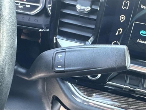 Used 2023 GMC Sierra 1500 Elevation image 17