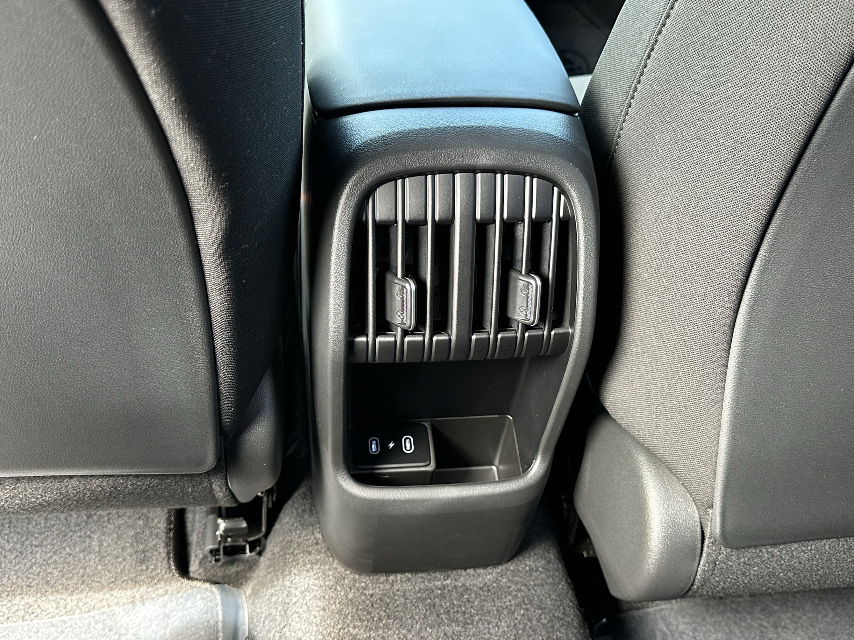 New 2027 Hyundai Kona SEL Sport FWD image 12
