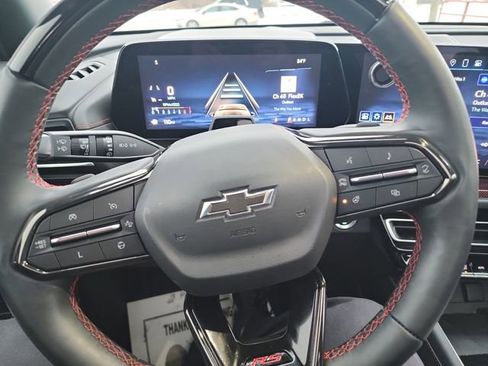 Used 2024 Chevrolet Traverse RS image 21