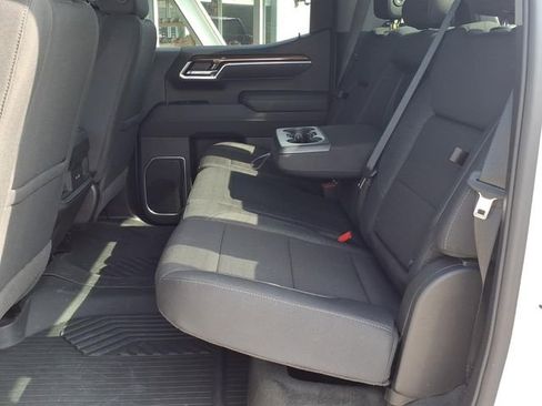 Used 2025 Chevrolet Silverado 1500 RST w/ Z71 Off-Road Package AWD/4WD image 18
