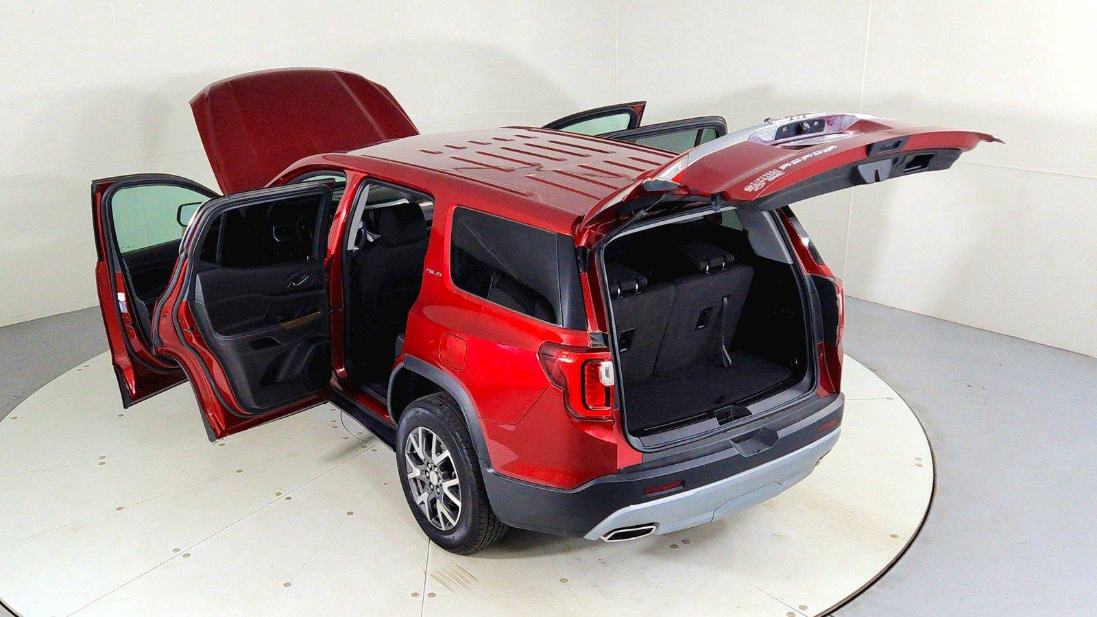 Used 2023 GMC Acadia SLE FWD image 27